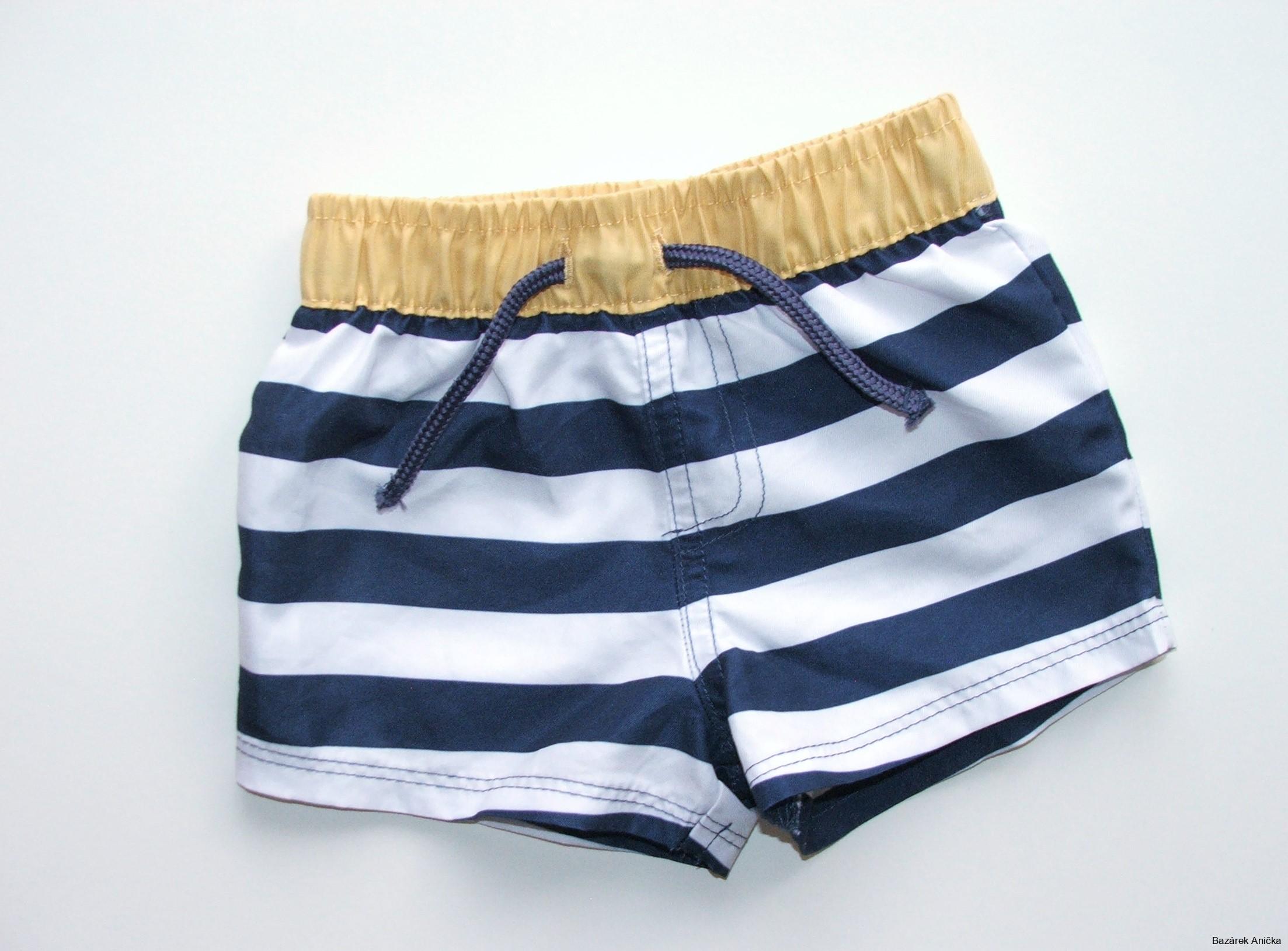 Šusťákové kraťasy vel. 62, Primark