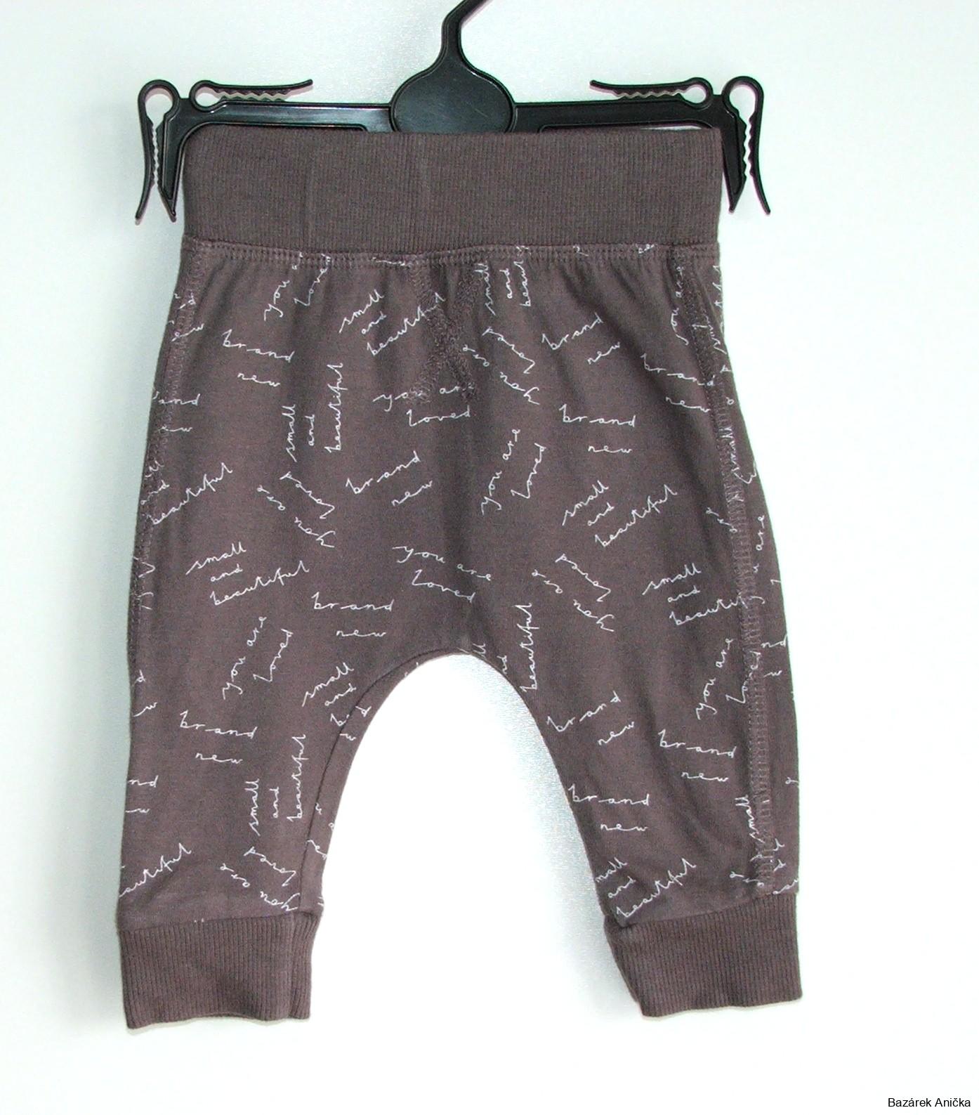 Chlapecké tepláky vel. 62, Miniclub